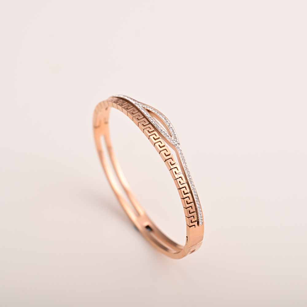 Dainty Solitaire Ring
